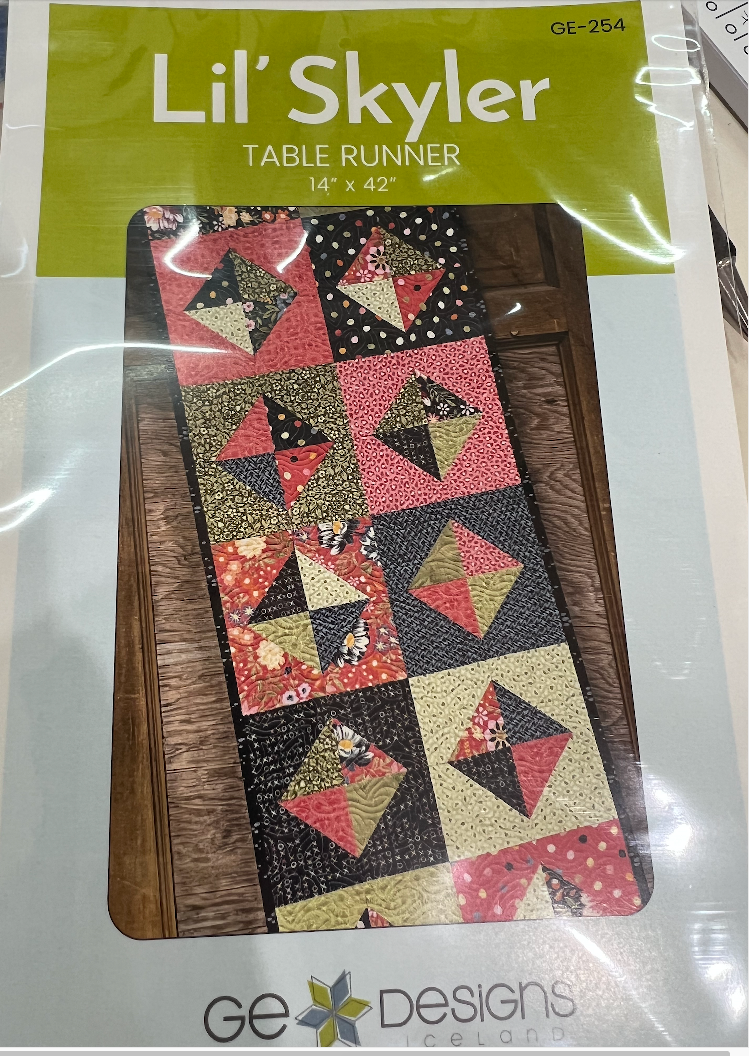 Lil Skyler Pattern Table Runner 16x48