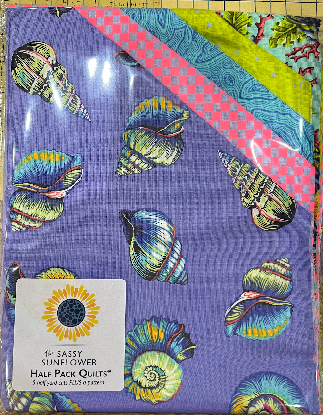 Tula Pink-Sassy Sunflower Half Pack Quilt Kit